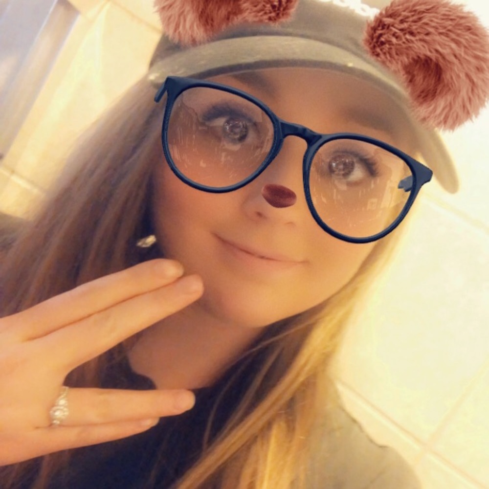 Meet your Posher, Melissa